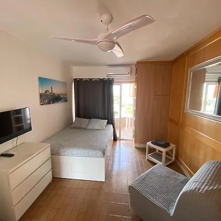 Cozy Studio Whit Good Views Apartamento